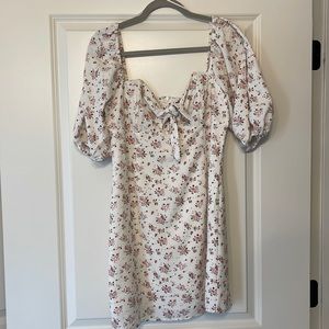 Floral dress with puff sleeves NWT